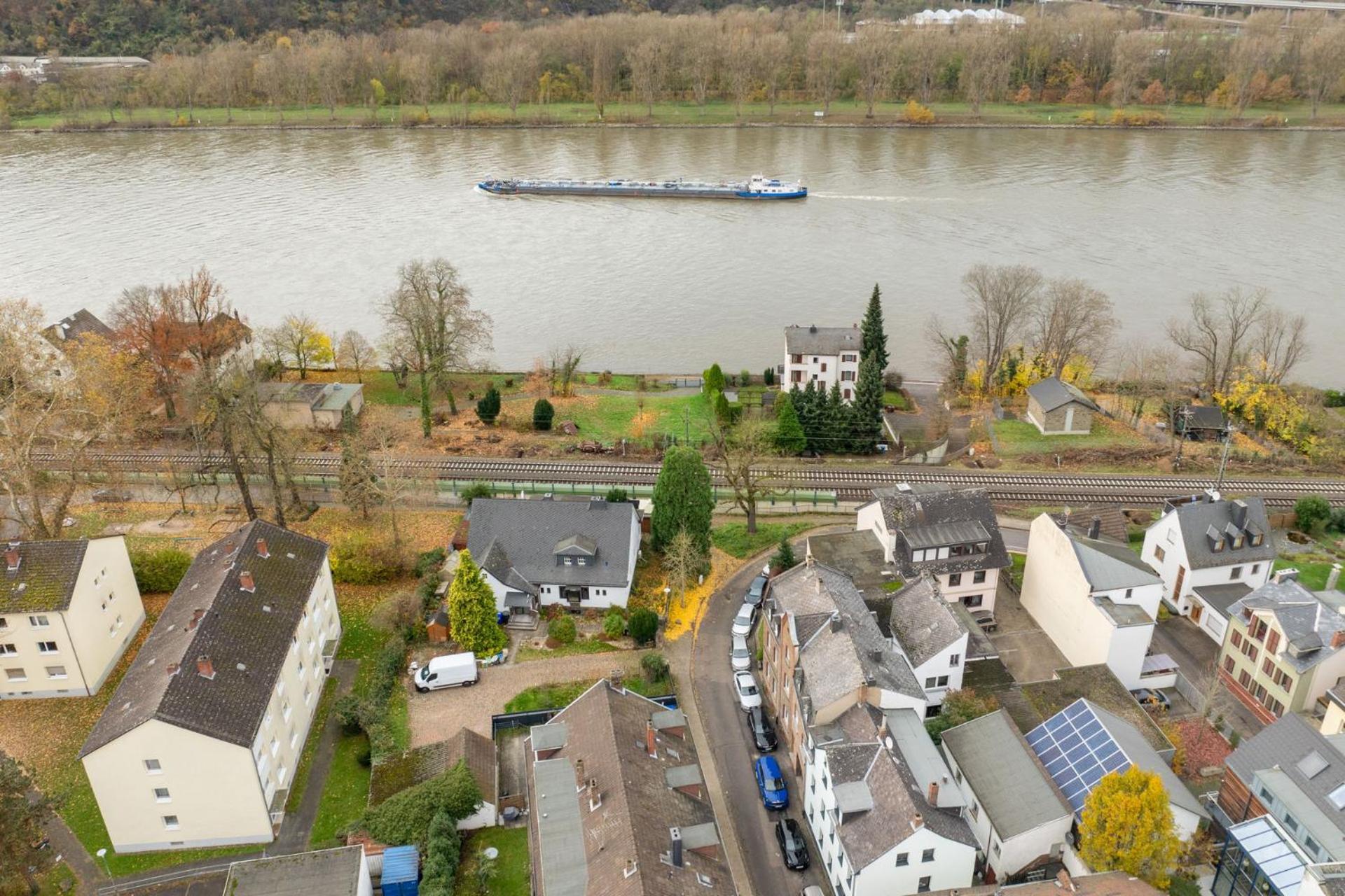 Modernes Studio Augusta Am Rhein, Vollausgestattet, Ruhig Und Verkehrsguenstig Gelegen Daire Koblenz  Dış mekan fotoğraf